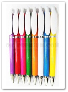 P005 ปากกาพลาสติก ปากกา ปากกาพรีเมี่ยม ปากกาพลาสติก พร้อมสกรีน สกรีนฟรี ของพรีเมี่ยม สินค้าพรีเมี่ยม ของนำเข้า สินค้านำเข้า ของแจก ของแถม ของชำร่วย มีให้เลือกหลายแบบค่ะ