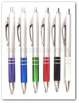 P251 ปากกาพลาสติก ปากกาดูดี ปากกา ปากกาพรีเมี่ยม ปากกาคล้องคอ พร้อมสกรีน สกรีนฟรี ของพรีเมี่ยม สินค้าพรีเมี่ยม ของนำเข้า สินค้านำเข้า ของแจก ของแถม ของชำร่วย มีให้เลือกหลายแบบค่ะ